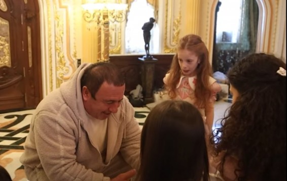 Մեր փոքրիկների անկեղծ ժպիտներով ու միասնական սիրով թող սկսվի հույսի տարին՝ ամուր ու բարգավաճ Հայաստանի համար. Գագիկ Ծառուկյան