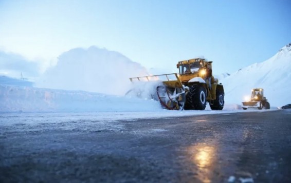 Լարսը փակ է բոլոր տրանսպորտային միջոցների համար