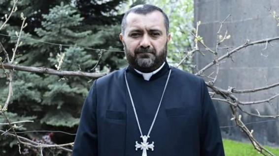 Տեր Գարեգին քահանա Արսենյանի խափանման միջոց տնային կալանքը վերացվեց