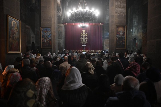 Հոգևորականները միասին աղոթք բարձրացրին անազատության մեջ գտնվող Սրբազան Հայրերի, խաղաղության, եկեղեցու զորացման համար