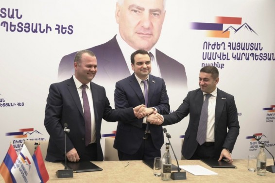 «Ուժեղ Հայաստան» կուսակցությունը դաշինք է կազմում «Հայաստանը ես եմ» նախաձեռնության և «Նոր դարաշրջան» կուսակցության հետ