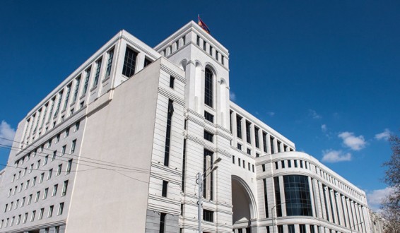 МИД Армении выразил соболезнования в связи с гибелью сотен людей в результате авиаударов по Ливану