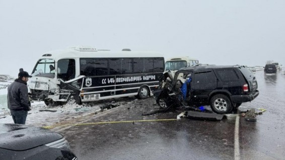 Վթարի է ենթարկվել Փաշինյանին ուղեկցող Ոստիկանության գվարդիայի ավտոբուսը, կա 1 զոհ, 12 տուժած