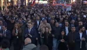 «Ուժեղ Հայաստանի» հանրահավաքն ավարտվեց. Մեկնարկեց երթը (ուղիղ)