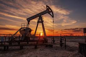 Bloomberg: Иран начал сокращать добычу нефти