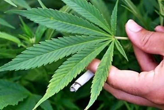 Թմրամիջոցների կամ հոգեմետ (հոգեներգործուն) նյութերի ապօրինի շրջանառությունն առանց իրացնելու նպատակի