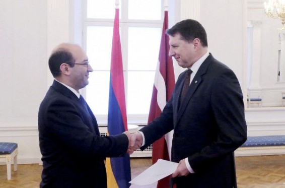 Լատվիայում ՀՀ դեսպանն իր հավատարմագրերն է հանձնել Լատվիայի Հանրապետության նախագահին
