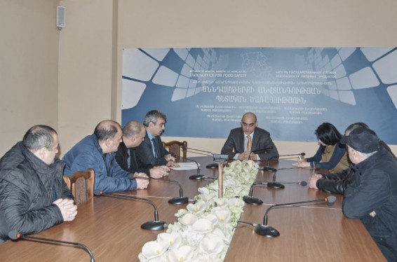 ՍԱՊԾ–ն տնտեսվարողներին զգուշացրել է զերծ մնալ հիգիենիկ պայմանների խախտումով տեղափոխված միսն ընդունելուց