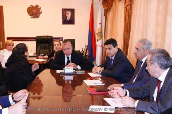 Քաղաքացիների ընդունելություններին մասնակցել են Երևանի քաղաքապետի առաջին տեղակալը, գլխավոր ճարտարապետը և այլ պատասխանատուներ