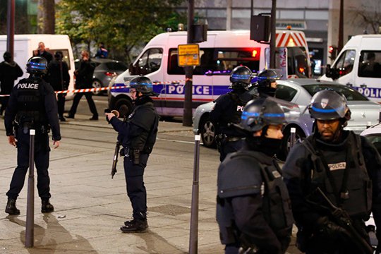 Փարիզում պատանդվածները ողջ են, թալանչին փախուստի է դիմել