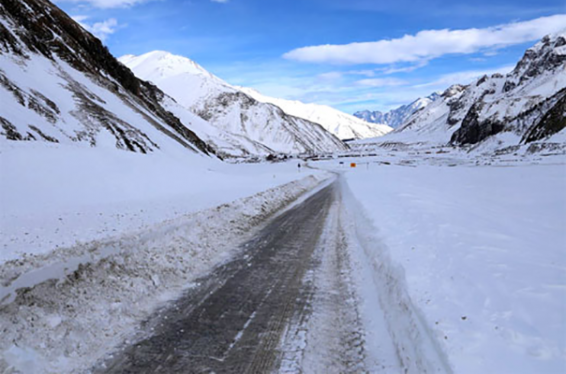 Ստեփանծմինդա-Լարս ավտոճանապարհը բաց է մարդատար մեքենաների համար. ավտոբուսների և բեռնատարների համար կբացվի վաղը