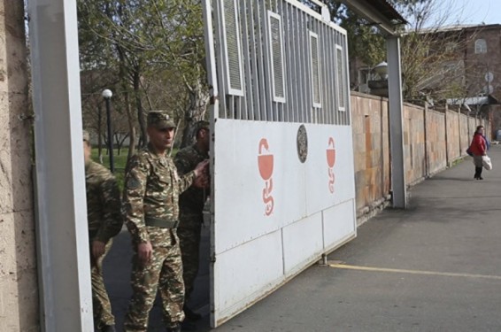 ԼՂՀ-ում վիրավորված զինծառայողներից Կարապետ Միքայելյանի վիճակը ծանր է՝ դրական դինամիկայով