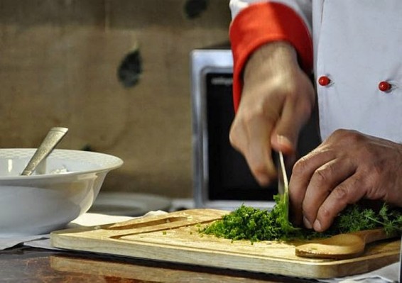 Ծաղկաձորի հյուրանոցներից մեկում մահացած հայտնաբերել են 30 տարեկան խոհարարին