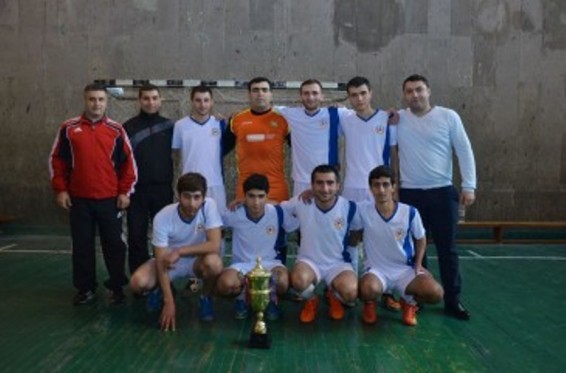ՀՊՏՀ ֆուտզալի տղաների թիմը` 2016-ի ուսանողական Սուպեր գավաթակիր