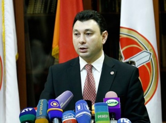 Իրանի նախագահը Հայաստան կայցելի այս ամսվա ընթացքում. Էդուարդ Շարմազանով