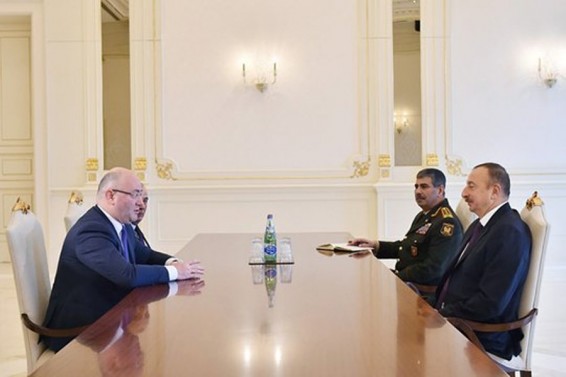 Վրաստանի ՊՆ նախարարը հանդիպել է Իլհամ Ալիևի հետ