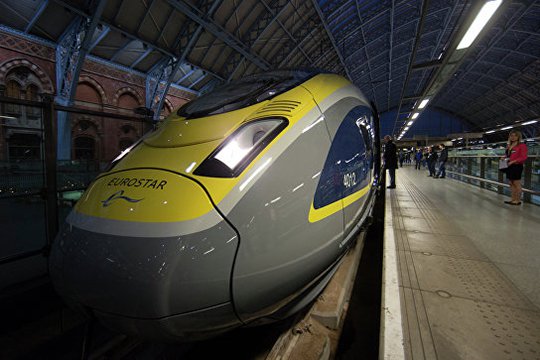 Երկու հոգի Eurostar-ի գնացքում 450 ուղևորի է արգելափակել. ԶԼՄ-ներ