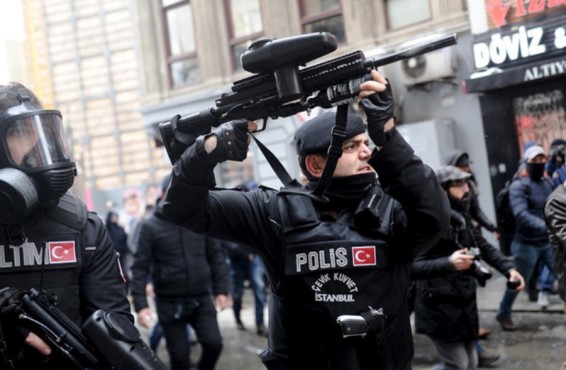 Թուրքիայում շարունակվում են ընդդիմության գրասենյակների վրա հարձակումները