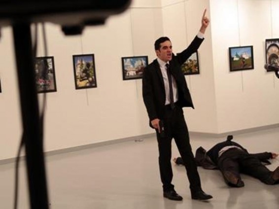 ՌԴ դեսպանին սպանած ոստիկանը թույլտվություն էր վերցրել ու աշխատանքի չէր գնացել․ նոր մանրամասներ