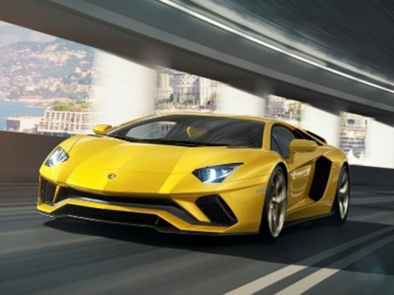 Lamborghini -ն պաշտոնապես ներկայացրել է Aventador S թարմացված ֆլագմանյան սպորտային մեքենան