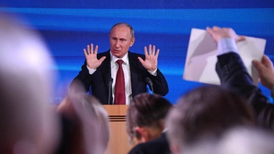 Кремль сообщил о переносе пресс-конференции Путина из-за прощания с убитым послом