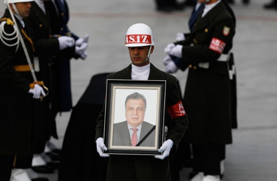 Ռուս դեսպանի մարդասպանի հյուրանոցի համարից հայտնաբերվել են «Ալ-Քաիդայի» գրքեր