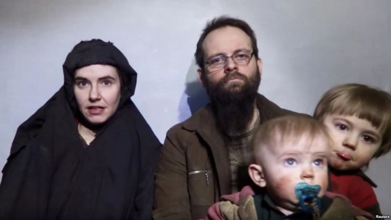 «Талибан» опубликовал видео с семьей заложников