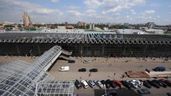 Մոսկվայի երեք կայարանից 3 հազար մարդ է տարհանվել