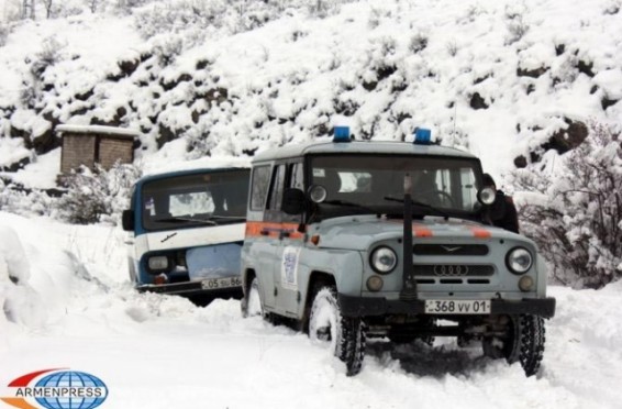 Փրկարարները Վայք­-Եղեգնաձոր ավտոճանապարհին ավտոմեքենա են դուրս բերել արգելափակումից