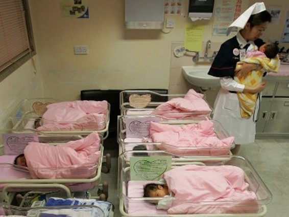 Չինաստանում 64-ամյա կինն առողջ որդի է լույս աշխարհ բերել