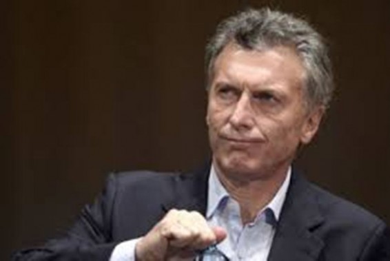 Արգենտինայում նախագահի ավտոմեքենայի վրա քարեր են նետել