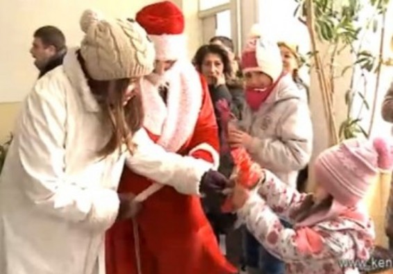 Video. Երևանի բոլոր համայնքների մանուկները նվերներ են ստացել «Գագիկ Ծառուկյան» հիմնադրամի կողմից