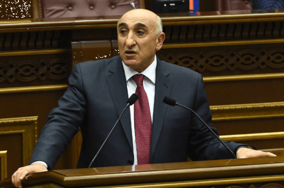 Նախարար Դավիթ Լոքյանն ունի ամանորյա ավանդույթ, որը երբեք չի խախտում