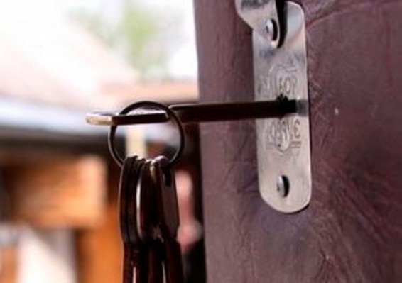 Փրկարարները բացել են փակ դուռը