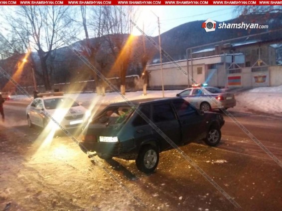 Վանաձորում պայմանագրային զինծառայողը «09»-ով բախվել է էլեկտրասյանը. պատճառը մերկասառույցն է եղել