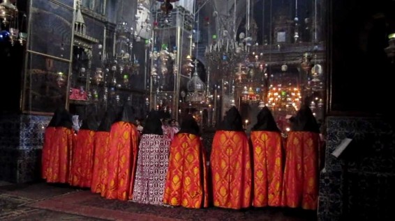 Հայ առաքելական բոլոր եկեղեցիներում այսօր մատուցվելու է մեռելոց սուրբ պատարագ