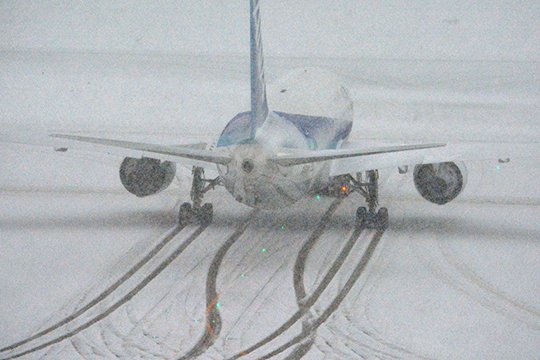 Ճապոնիայում ուժեղ ձյան պատճառով ավելի քան 70 չվերթ է չեղարկվել