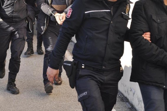 Իզմիրում Գյուլենի շարժման հետ կապ ունեցող 41 մարդ է ձերբակալվել