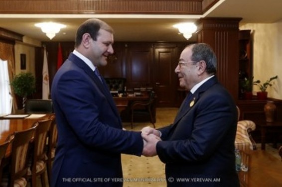 Ակադեմիկոս Էդուարդ Ղազարյանը պարգևատրվել է Երևանի քաղաքապետի ոսկե մեդալով