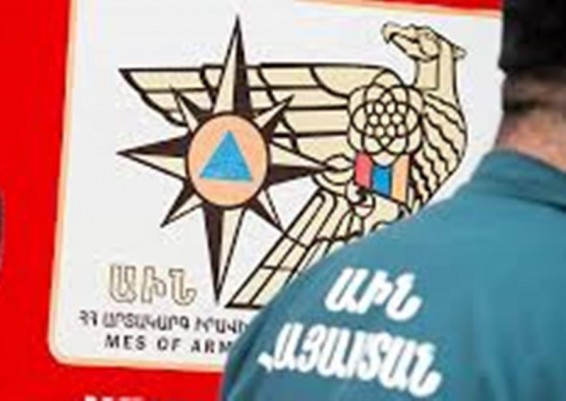 Փրկարարները բացել են փակ դուռը