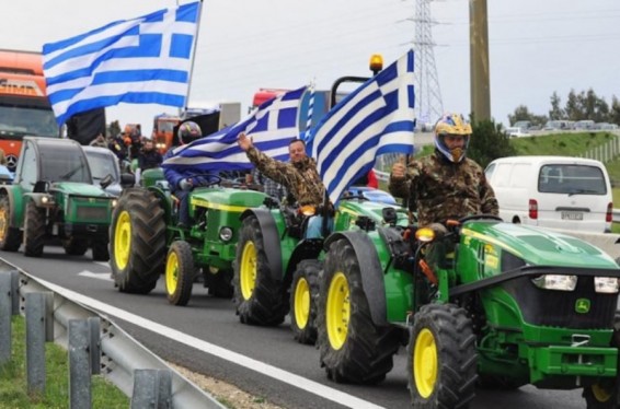 Հույն ֆերմերները տրակտորներով արգելափակել են ճանապարհները