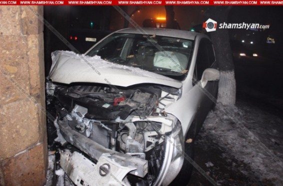 Բաղրամյան պողոտայում Nissan-ի վարորդը վրաերթի է ենթարկել հետիոտնին, ապա բախվել պատին. shamshyan.com