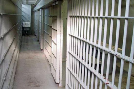 Դատապարտյալների և մարմնավաճառների հանդիպումը կազմակերպած ՔԿՀ աշխատակիցներին մեղադրանք է առաջադրվել