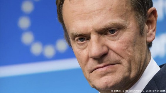 Туск призвал Россию надавить на сепаратистов в Донбассе