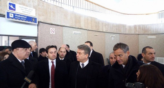 200 млн на реконструкцию 