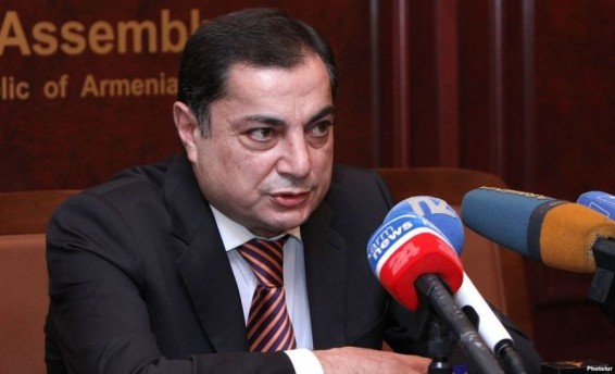 Շքանշանի փոխարեն Լապշինին արտահանձնում են Ադրբեջանին. Վահրամ Բաղդասարյան