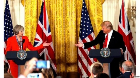 Правительство Британии отклонило петицию об отмене визита Трампа
