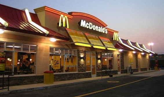 Первый McDonald's Чкония откроет на главной площади Еревана