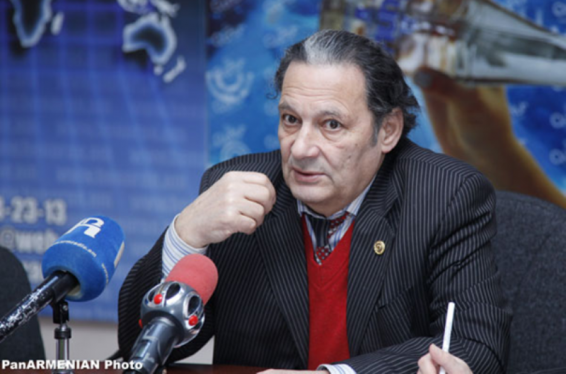 ԼՂՀ բնակչության գերակայող մասը կողմ է Սահմանադրության հանրաքվեին, և դրա հիմնական գրավականը գործող նախագահի իմիջն է. Ա. Ադիբեկյան