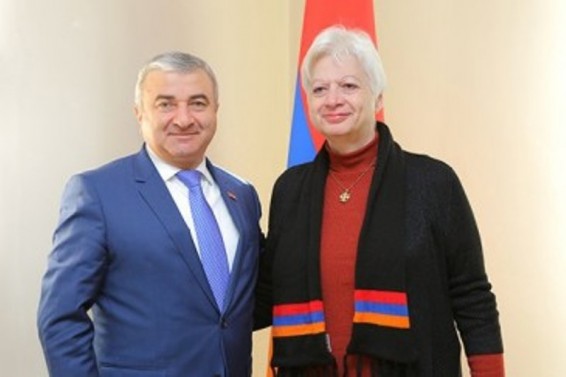 Հպարտ եմ ԼՂ իշխանություններով. ԵԽ պատգամավորն այցելել է Արցախ